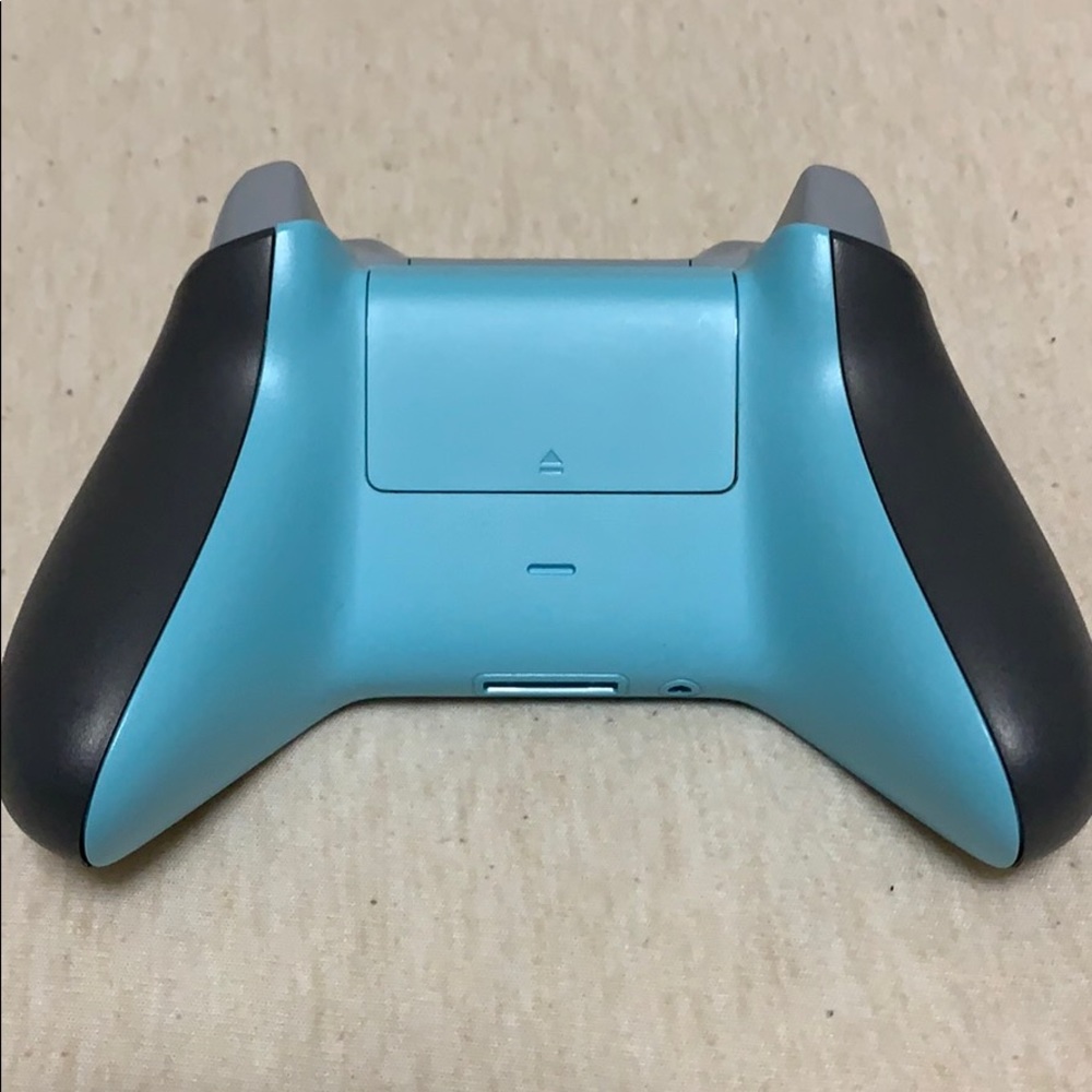 Xbox Wireless Controller - Picture 3 of 4